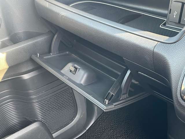 ホンダ Ｎ　ＢＯＸ カスタム ６６０ Ｇ Ｌ ４ＷＤ H30年 (北海道) 99