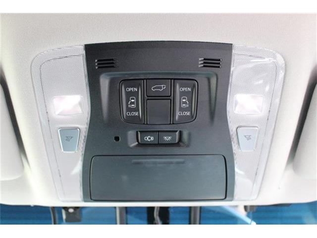 トヨタ ヴェルファイア　ハイブリッド ハイブリッド ２．５ ＺＲ Ｅ－ＦＯＵＲ ４ＷＤ H27年 (北海道) 99