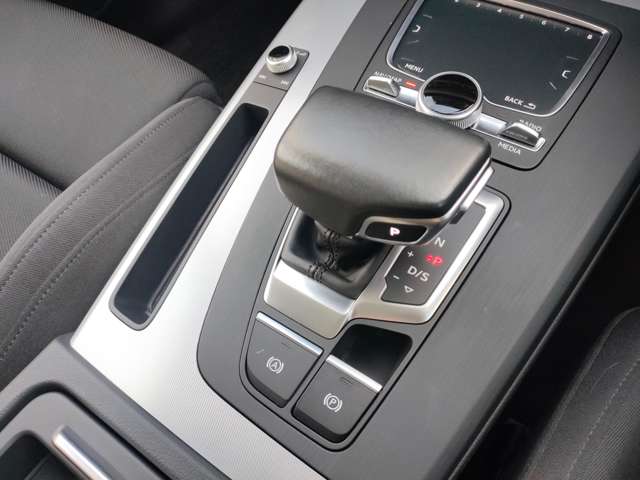 アウディ Ｑ５ ２．０ ＴＦＳＩ クワトロ スポーツ ４ＷＤ H30年 (東北) 99