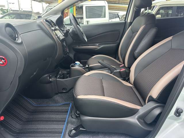 日産 ノート １．２ Ｅ－ＰＯＷＥＲ メダリスト R2年 (東海) 99