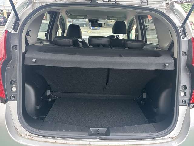 日産 ノート １．２ Ｅ－ＰＯＷＥＲ メダリスト R2年 (東海) 99