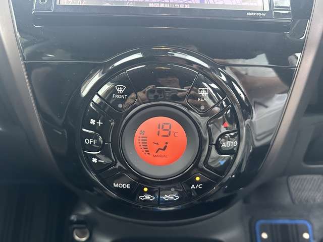 日産 ノート １．２ Ｅ－ＰＯＷＥＲ メダリスト R2年 (東海) 99