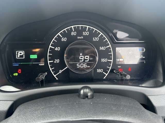 日産 ノート １．２ Ｅ－ＰＯＷＥＲ メダリスト R2年 (東海) 99