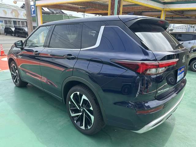 三菱 アウトランダーＰＨＥＶ ＰＨＥＶ ２．４ Ｐ ４ＷＤ R5年 (東海) 99
