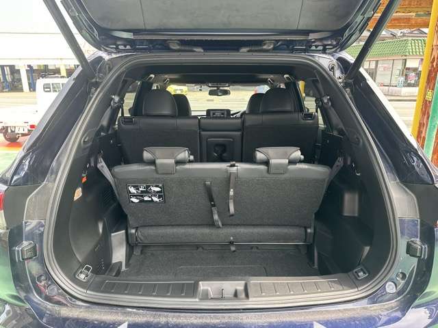 三菱 アウトランダーＰＨＥＶ ＰＨＥＶ ２．４ Ｐ ４ＷＤ R5年 (東海) 99
