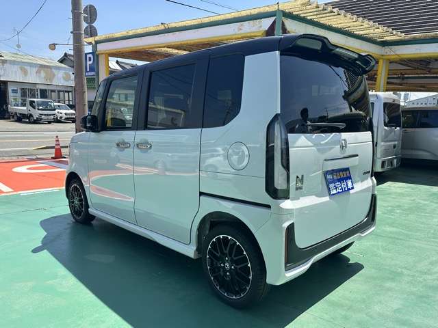 ホンダ Ｎ　ＢＯＸ カスタム ６６０ ターボ コーディネートスタイル ２トーン ４ＷＤ R7年 (東海) 99