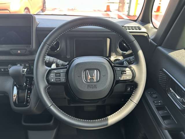 ホンダ Ｎ　ＢＯＸ カスタム ６６０ ターボ コーディネートスタイル ２トーン ４ＷＤ R7年 (東海) 99