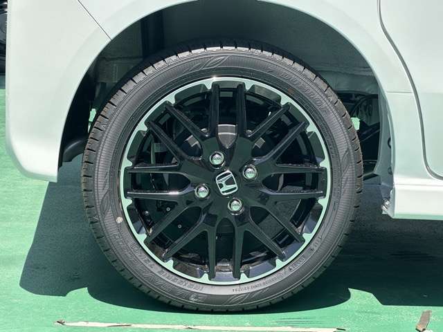 ホンダ Ｎ　ＢＯＸ カスタム ６６０ ターボ コーディネートスタイル ２トーン ４ＷＤ R7年 (東海) 99