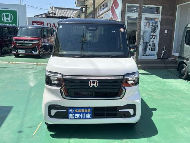 ホンダ Ｎ　ＢＯＸ カスタム ６６０ ターボ コーディネートスタイル ２トーン ４ＷＤ R7年 (東海) 99