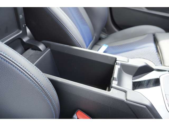 ＢＭＷ ２シリーズ ２１８Ｄ Ｍスポーツ ディーゼルターボ R4年 (近畿) 99