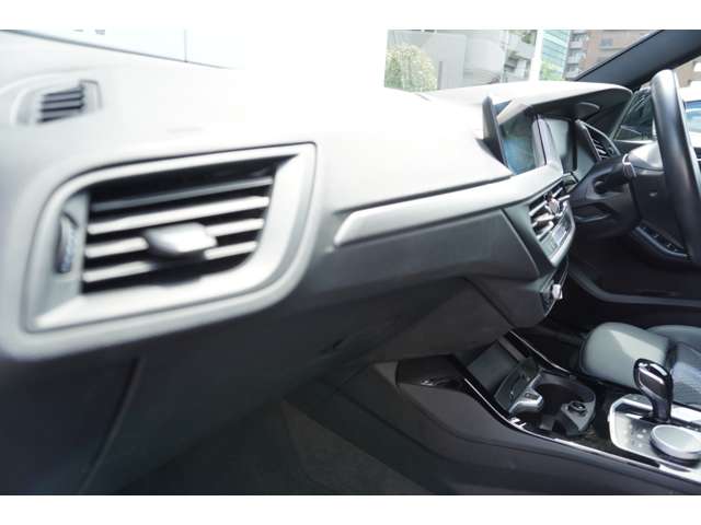 ＢＭＷ ２シリーズ ２１８Ｄ Ｍスポーツ ディーゼルターボ R4年 (近畿) 99