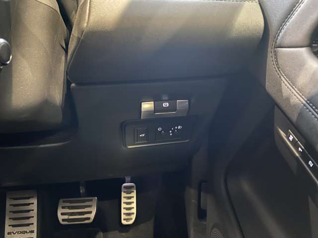 ランドローバー レンジローバーイヴォーク Ｓ ２．０Ｌ Ｐ２００ ４ＷＤ R1年 (九州・沖縄) 99