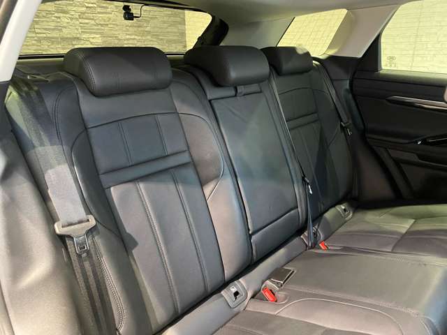 ランドローバー レンジローバーイヴォーク Ｓ ２．０Ｌ Ｐ２００ ４ＷＤ R1年 (九州・沖縄) 99