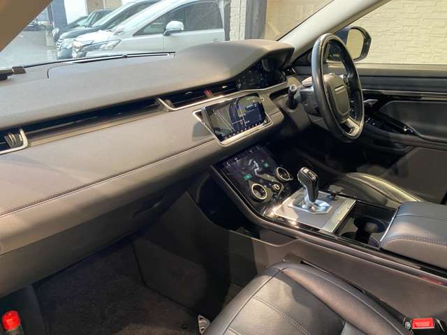 ランドローバー レンジローバーイヴォーク Ｓ ２．０Ｌ Ｐ２００ ４ＷＤ R1年 (九州・沖縄) 99