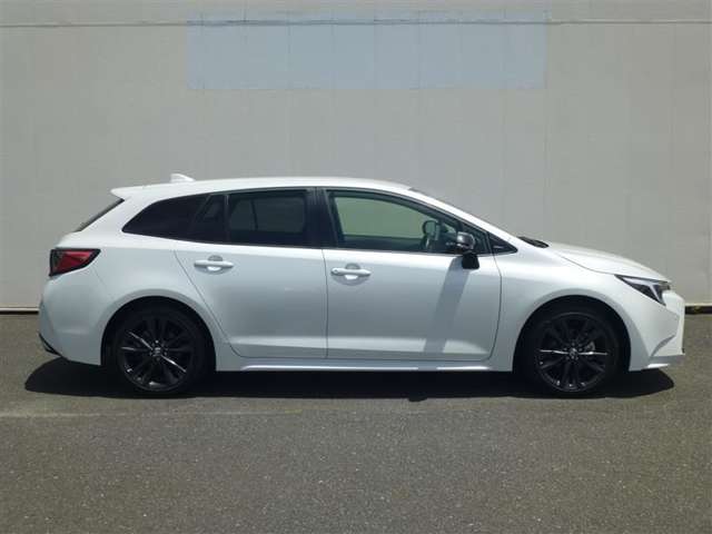 トヨタ カローラ　ツーリング　ハイブリッド １．８ ハイブリッド ＷＸＢ R6年 (東北) 99