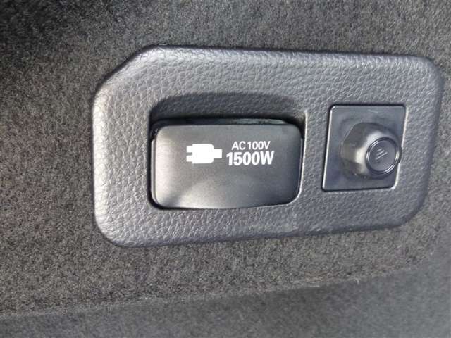 トヨタ カローラ　ツーリング　ハイブリッド １．８ ハイブリッド ＷＸＢ R6年 (東北) 99