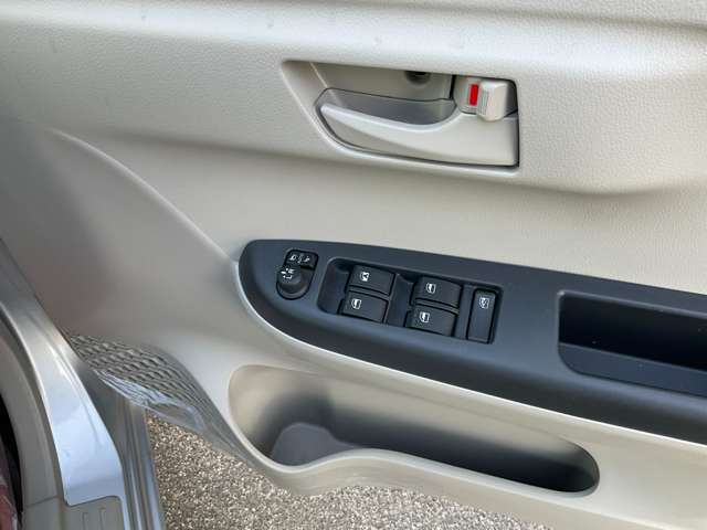 トヨタ パッソ １．０ Ｘ R3年 (東北) 99