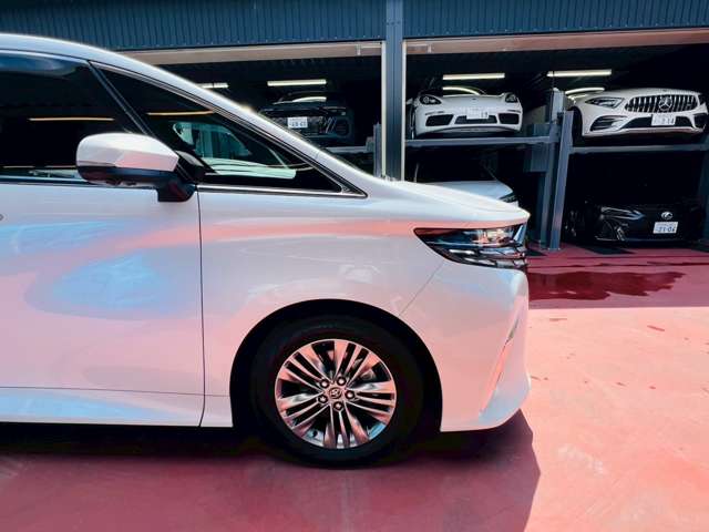 トヨタ アルファード　ハイブリッド ハイブリッド ２．５ Ｚ Ｅ－ＦＯＵＲ ４ＷＤ R6年 (東海) 99