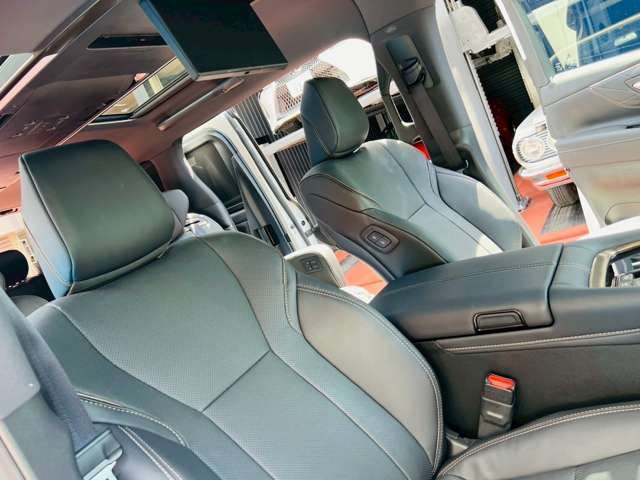 トヨタ アルファード　ハイブリッド ハイブリッド ２．５ Ｚ Ｅ－ＦＯＵＲ ４ＷＤ R6年 (東海) 99