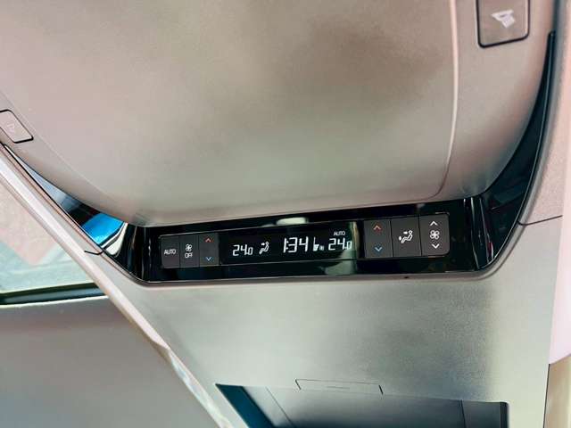 トヨタ アルファード　ハイブリッド ハイブリッド ２．５ Ｚ Ｅ－ＦＯＵＲ ４ＷＤ R6年 (東海) 99