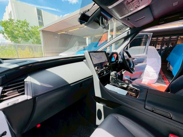 トヨタ アルファード　ハイブリッド ハイブリッド ２．５ Ｚ Ｅ－ＦＯＵＲ ４ＷＤ R6年 (東海) 99