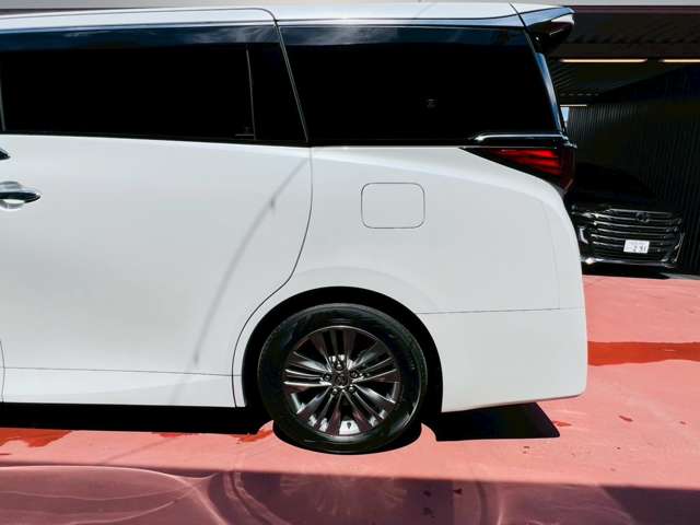 トヨタ アルファード　ハイブリッド ハイブリッド ２．５ Ｚ Ｅ－ＦＯＵＲ ４ＷＤ R6年 (東海) 99