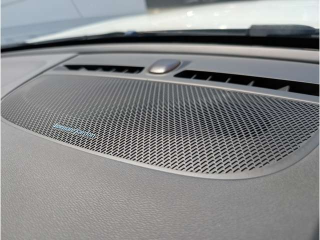 ボルボ ＸＣ４０ Ｂ４ ＡＷＤ インスクリプション ４ＷＤ R3年 (東北) 99