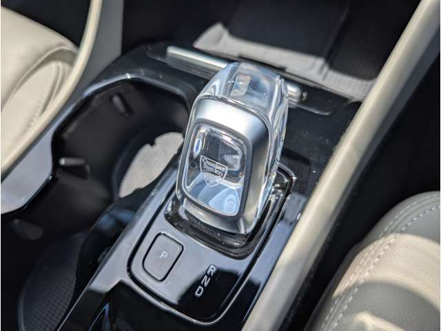 ボルボ ＸＣ４０ Ｂ４ ＡＷＤ インスクリプション ４ＷＤ R3年 (東北) 99