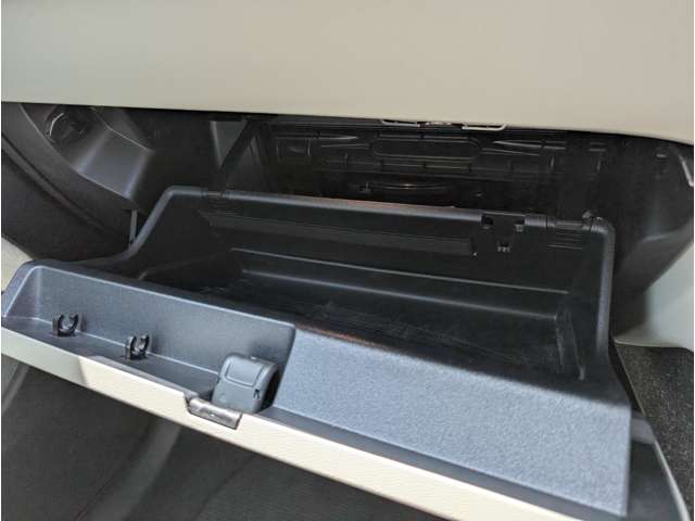 ボルボ ＸＣ４０ Ｂ４ ＡＷＤ インスクリプション ４ＷＤ R3年 (東北) 99