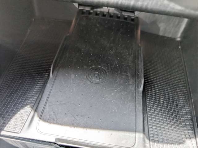 ボルボ ＸＣ４０ Ｂ４ ＡＷＤ インスクリプション ４ＷＤ R3年 (東北) 99