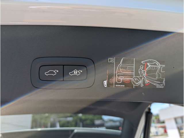 ボルボ ＸＣ４０ Ｂ４ ＡＷＤ インスクリプション ４ＷＤ R3年 (東北) 99