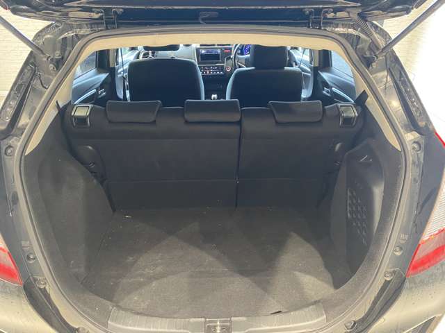 ホンダ フィット　ハイブリッド １．５ ハイブリッド Ｆパッケージ H26年 (九州・沖縄) 99