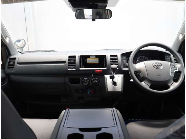 トヨタ ハイエースバン ２．０ ＤＸ ロング ＧＬパッケージ R7年 (関東) 99