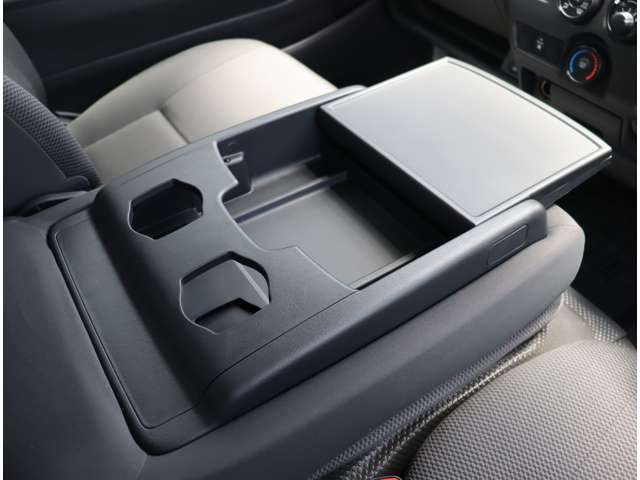 トヨタ ハイエースバン ２．０ ＤＸ ロング ＧＬパッケージ R7年 (関東) 99