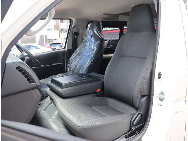 トヨタ ハイエースバン ２．０ ＤＸ ロング ＧＬパッケージ R7年 (関東) 99