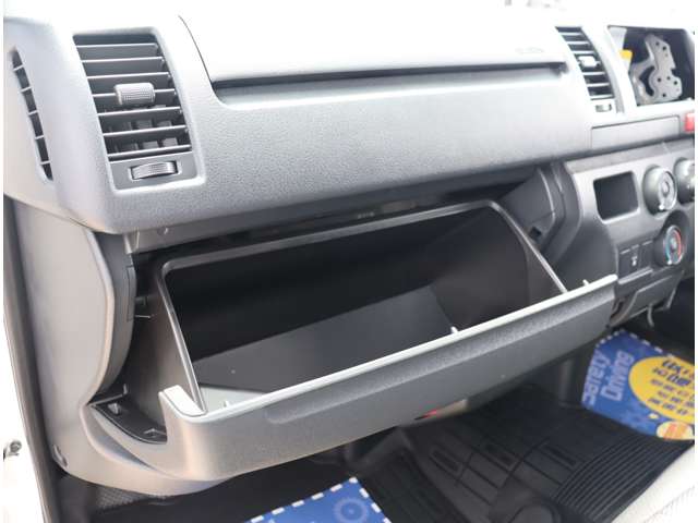 トヨタ ハイエースバン ２．０ ＤＸ ロング ＧＬパッケージ R7年 (関東) 99