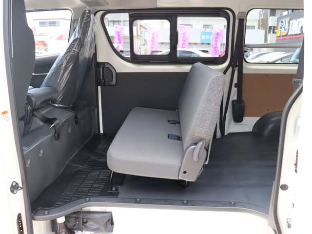 トヨタ ハイエースバン ２．０ ＤＸ ロング ＧＬパッケージ R7年 (関東) 99