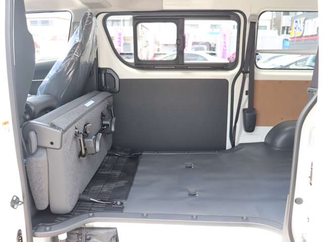 トヨタ ハイエースバン ２．０ ＤＸ ロング ＧＬパッケージ R7年 (関東) 99
