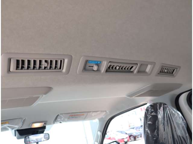 トヨタ ハイエースバン ２．０ ＤＸ ロング ＧＬパッケージ R7年 (関東) 99