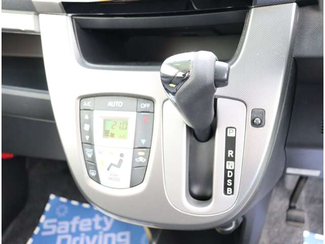 スバル ステラ ６６０ カスタムＲ H25年 (関東) 99