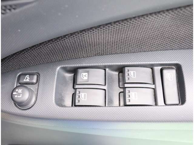 スバル ステラ ６６０ カスタムＲ H25年 (関東) 99