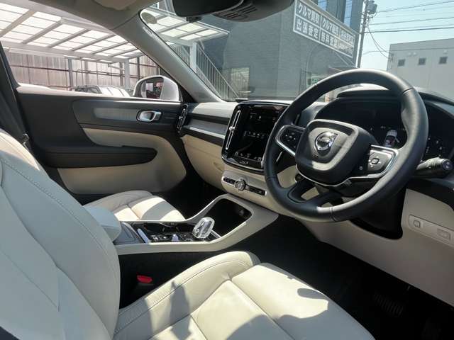 ボルボ ＸＣ４０ Ｂ４ ＡＷＤ インスクリプション ４ＷＤ R4年 (東海) 99