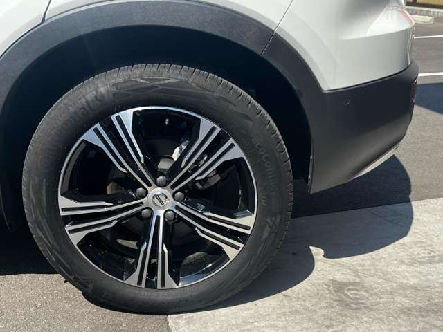 ボルボ ＸＣ４０ Ｂ４ ＡＷＤ インスクリプション ４ＷＤ R4年 (東海) 99