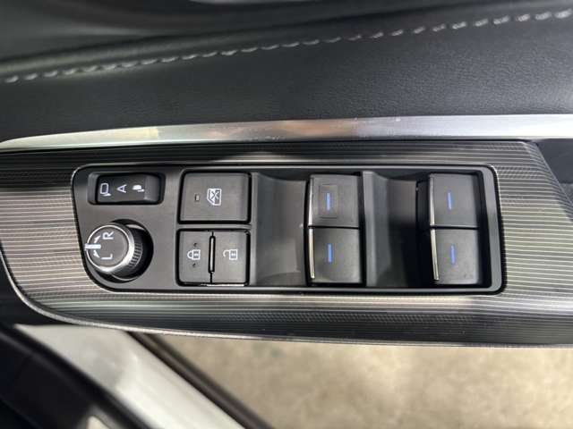 トヨタ ハリアー　ハイブリッド ２．５ ハイブリッド Ｅ－ＦＯＵＲ Ｚ ４ＷＤ R3年 (北海道) 99