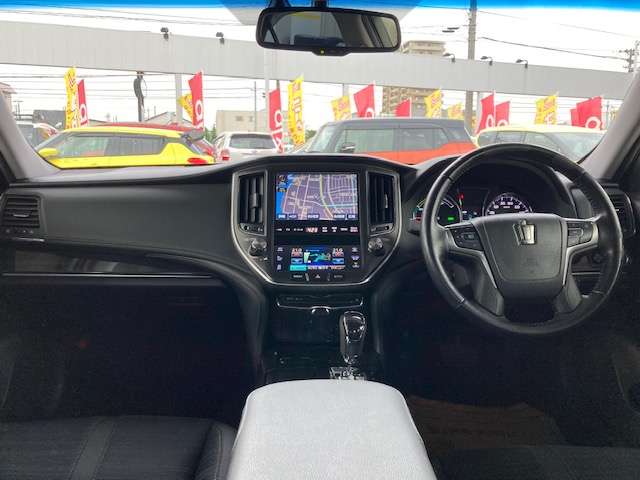 トヨタ クラウン　ハイブリッド ハイブリッド ２．５ Ｓ ＦＯＵＲ ブラックスタイル ４ＷＤ H27年 (東北) 99