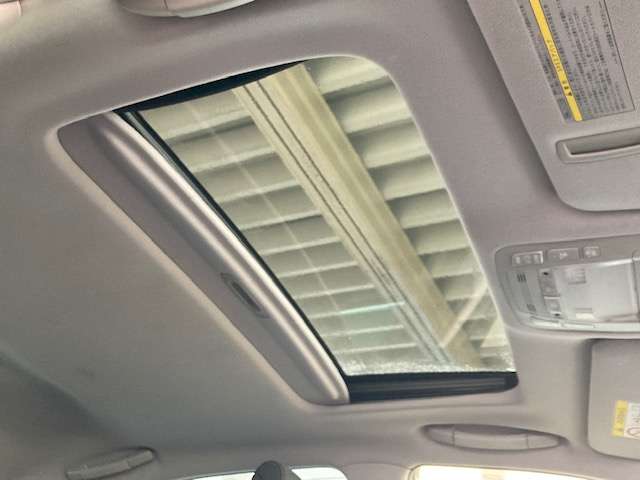 トヨタ クラウン　ハイブリッド ハイブリッド ２．５ Ｓ ＦＯＵＲ ブラックスタイル ４ＷＤ H27年 (東北) 99