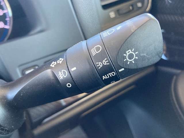 トヨタ クラウン　ハイブリッド ハイブリッド ２．５ Ｓ ＦＯＵＲ ブラックスタイル ４ＷＤ H27年 (東北) 99