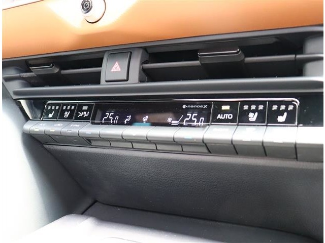トヨタ クラウン　クロスオーバー　ハイブリッド ２．４ ＲＳ Ｅ－ＦＯＵＲ ＡＤＶＡＮＣＥＤ ４ＷＤ R5年 (関東) 99
