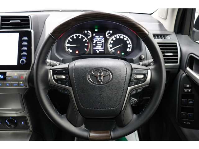 トヨタ ランドクルーザープラド ２．７ ＴＸ Ｌパッケージ マットブラック エディション ４ＷＤ R5年 (東海) 99