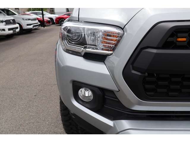 米国トヨタ タコマ ダブルキャブ ＴＲＤスポーツ ３．５ Ｖ６ R4年 (東海) 99